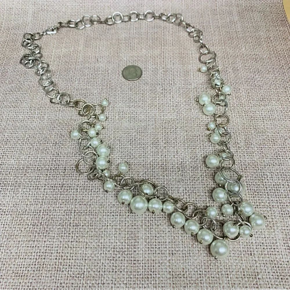 Silver Pearl Dangles Necklace